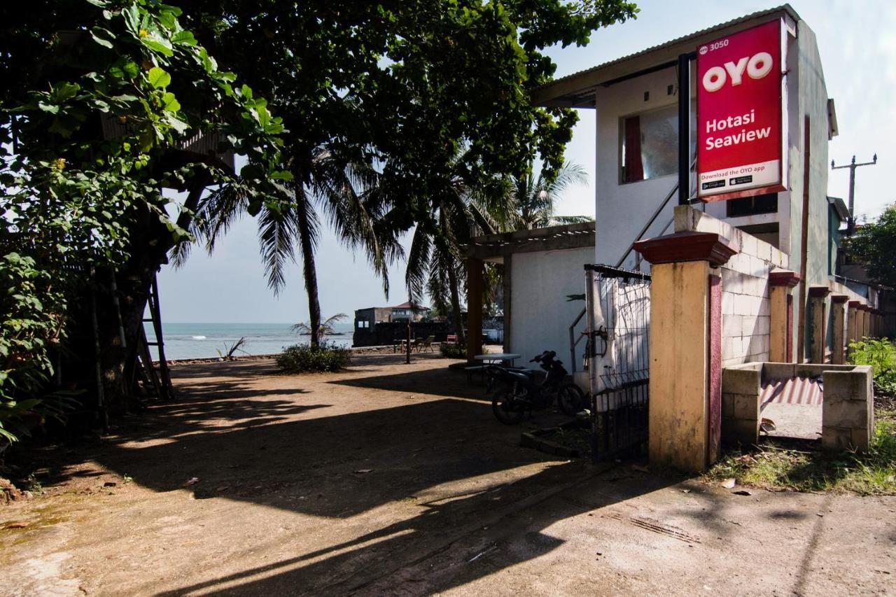 فندق Oyo 3050 Hotasi Seaview Syariah أنيير المظهر الخارجي الصورة