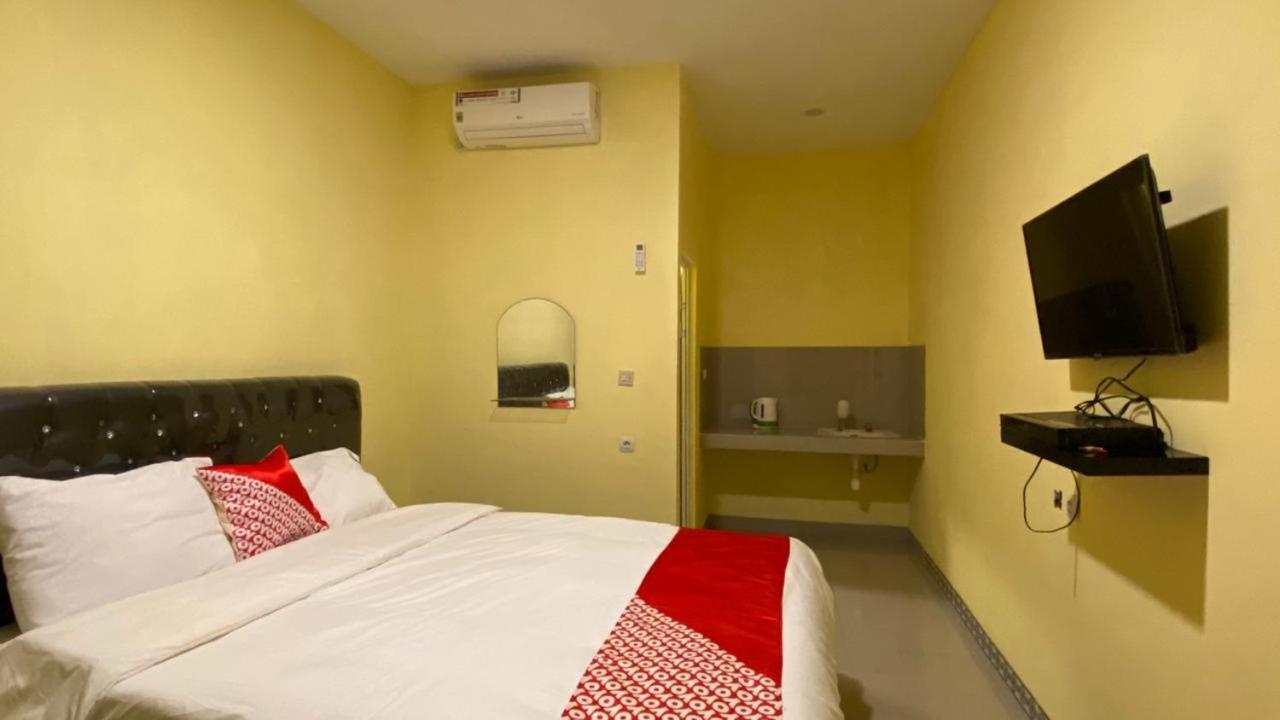 فندق Oyo 3050 Hotasi Seaview Syariah أنيير المظهر الخارجي الصورة